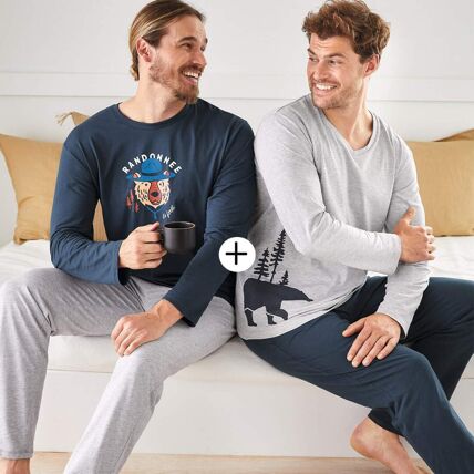2 pyjamas