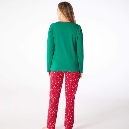 2 pyjamas