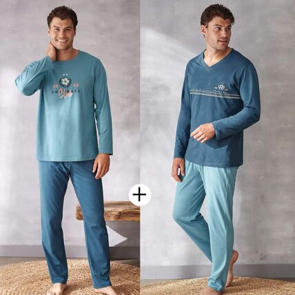 2 pyjamas