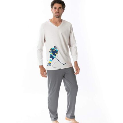 2 pyjamas