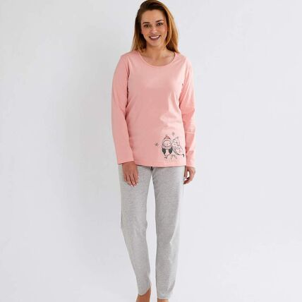 2 pyjamas