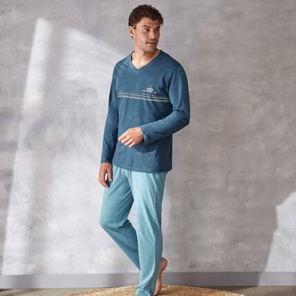 2 pyjamas