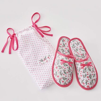 Chaussons avec pochon coordonné