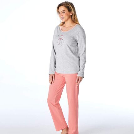 2 pyjamas