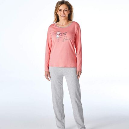 2 pyjamas