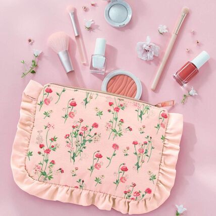 Trousse à volants
