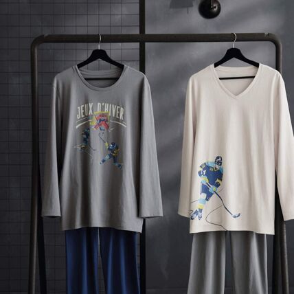 2 pyjamas