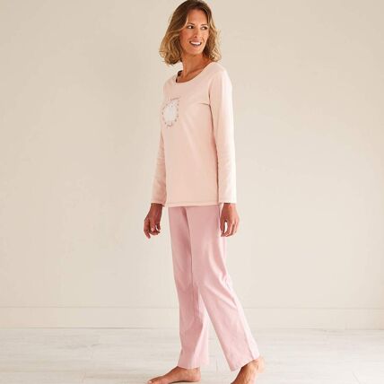 2 pyjamas