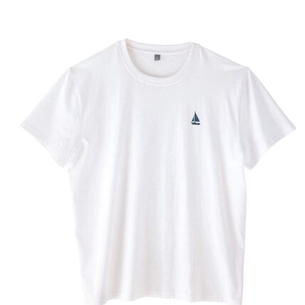 2 T-shirts