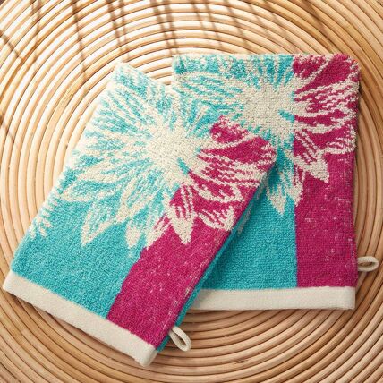 2 gants de toilette