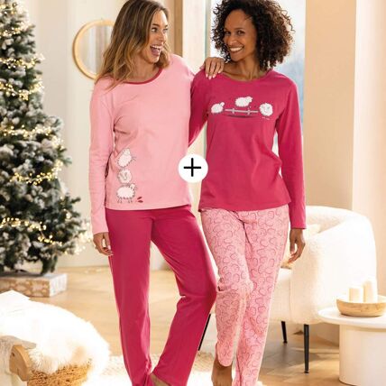 2 pyjamas